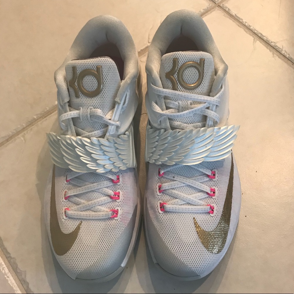 Nike KD basketball shoes
